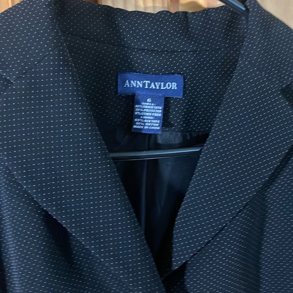Ann Taylor blazer - Picture 4 of 5